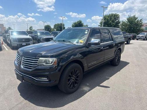 Tuxedo Black Metallic 2015 Lincoln Navigator L