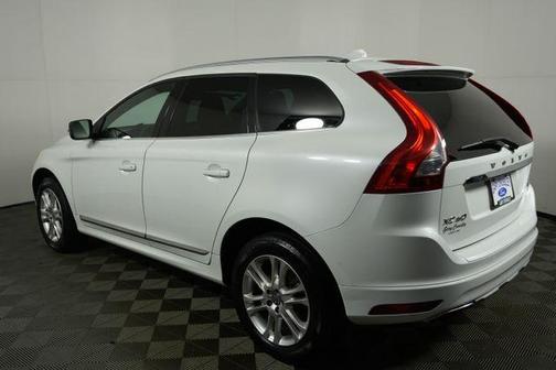 2016 Volvo XC60 T5 Premier
