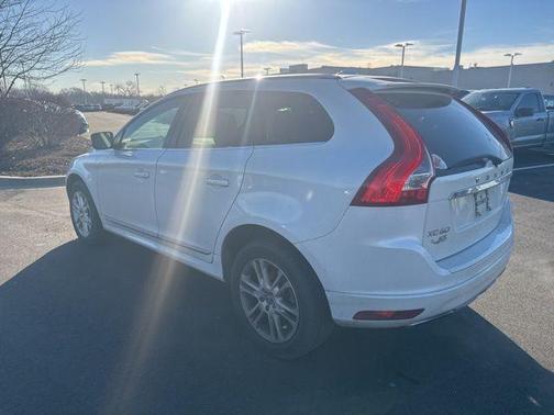 2016 Volvo XC60 T5 Premier
