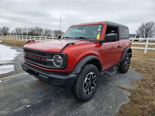 2023 Ford Bronco Base