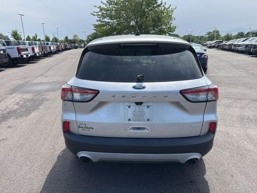 Ingot Silver Metallic 2020 Ford Escape SE