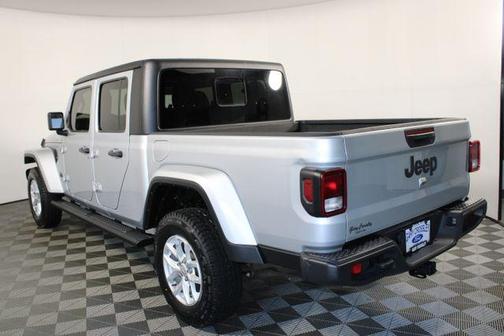 2023 Jeep Gladiator Sport