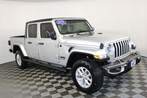 2023 Jeep Gladiator Sport