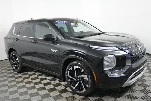 2023 Mitsubishi Outlander PHEV SE