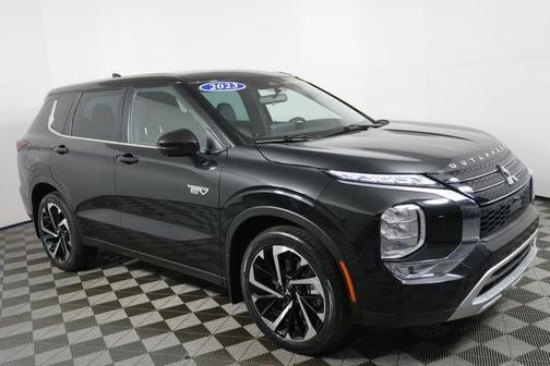 2023 Mitsubishi Outlander PHEV SE