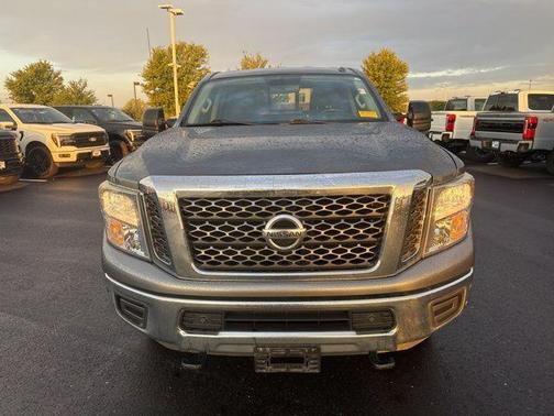 2018 Nissan Titan XD SV