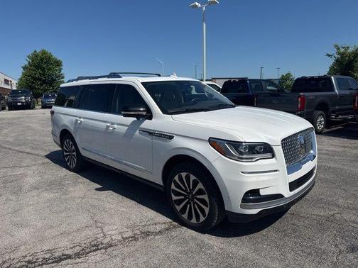 2023 Lincoln Navigator L Reserve