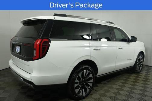 Star White 2026 Ford Expedition Platinum