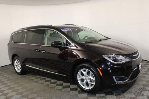 2018 Chrysler Pacifica Touring-L