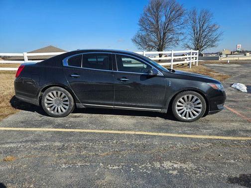 2015 Lincoln MKS Base