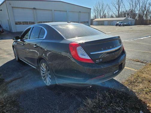 2015 Lincoln MKS Base