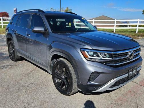 2022 Volkswagen Atlas 3.6L SE w/Technology