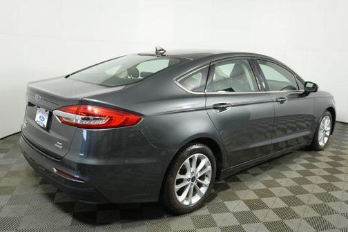2020 Ford Fusion Hybrid SE