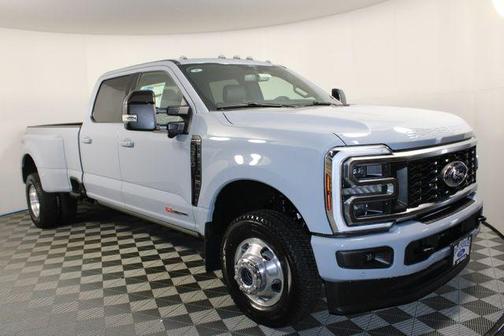 2025 Ford F-350 Platinum