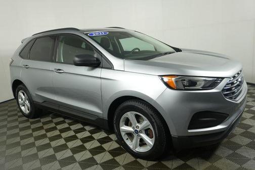 Iconic Silver Metallic 2021 Ford Edge SE
