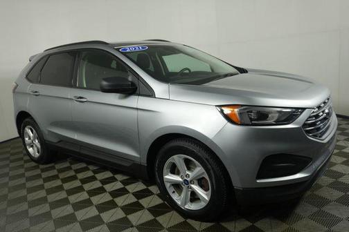 Iconic Silver Metallic 2021 Ford Edge SE