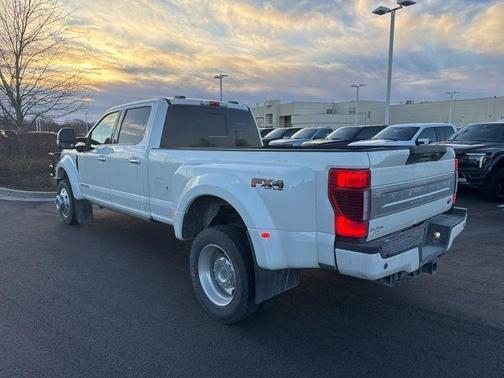 2022 Ford F-450 Platinum