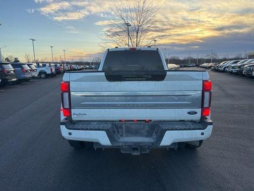 2022 Ford F-450 Platinum