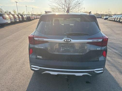 Gravity Gray 2021 Kia Seltos EX