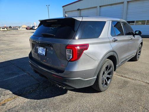 2022 Ford Explorer ST