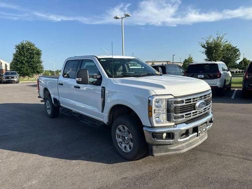 Oxford White 2024 Ford F-350 XLT