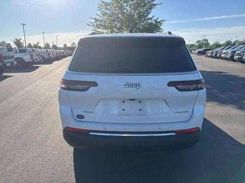 Bright White Clearcoat 2023 Jeep Grand Cherokee L Limited