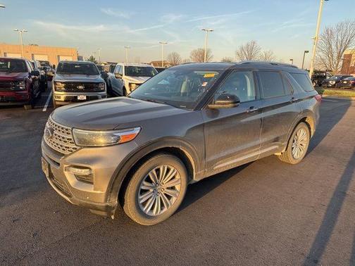 Carbonized Gray Metallic 2022 Ford Explorer Limited