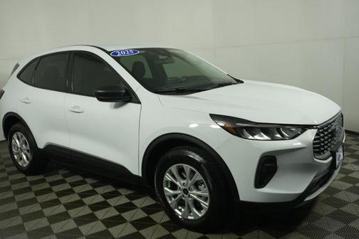 Oxford White 2025 Ford Escape Active