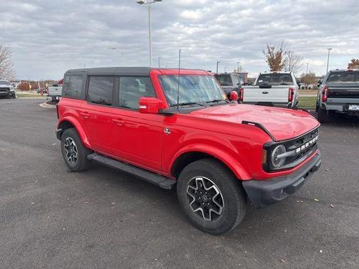 2023 Ford Bronco Outer Banks