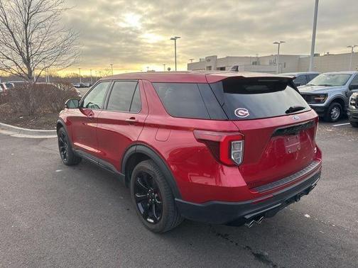 2022 Ford Explorer ST