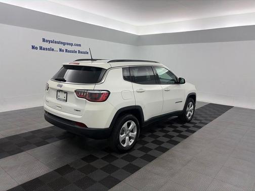 White Clearcoat 2019 Jeep Compass Latitude