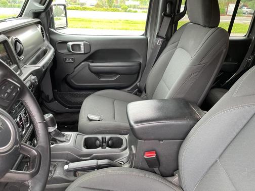 Sting-Gray Clearcoat 2022 Jeep Wrangler Unlimited Sport