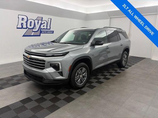 Sterling Gray Metallic 2026 Chevrolet Traverse LT