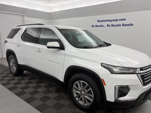2023 Chevrolet Traverse LT Leather