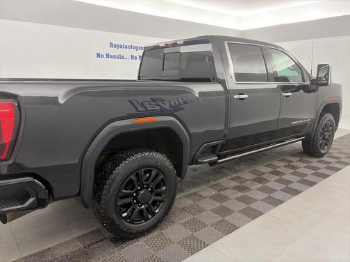 2023 GMC Sierra 2500 Denali