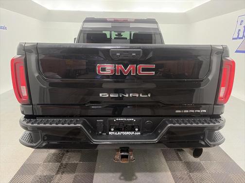 2023 GMC Sierra 2500 Denali