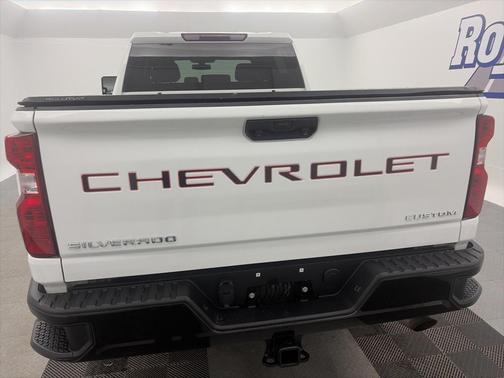 2022 Chevrolet Silverado 2500 Custom