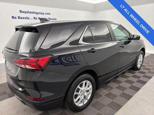 Mosaic Black Metallic 2023 Chevrolet Equinox 1LT