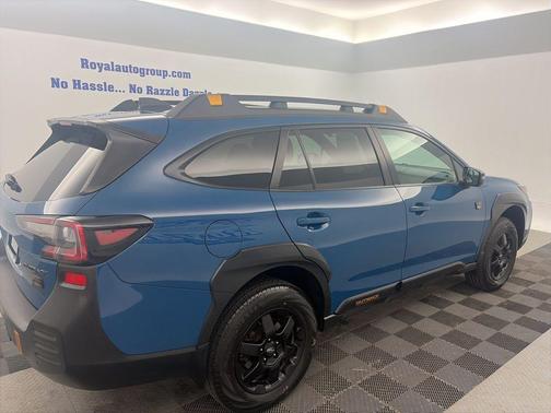 Geyser Blue 2023 Subaru Outback Wilderness