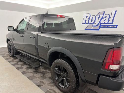 Diamond Black Crystal Pearlcoat 2021 RAM 1500 Classic Warlock Quad Cab 4x4 6'4' Box