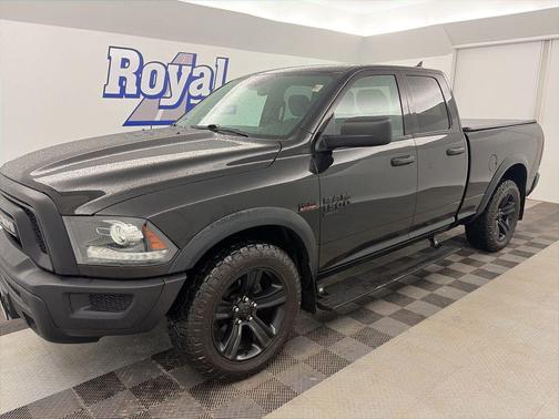 Diamond Black Crystal Pearlcoat 2021 RAM 1500 Classic Warlock Quad Cab 4x4 6'4' Box