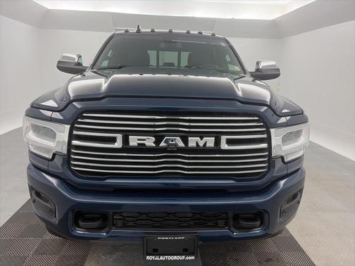 2022 RAM 2500 Laramie Crew Cab 4x4 6'4' Box