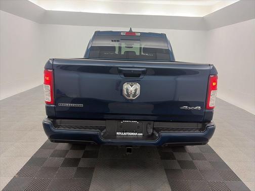 Patriot Blue Pearlcoat 2022 RAM 1500 Big Horn/Lone Star