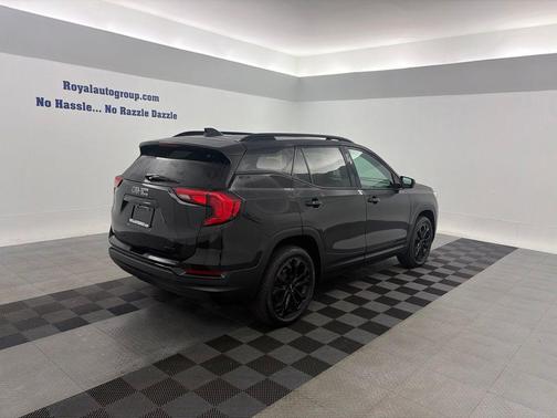 Ebony Twilight Metallic 2021 GMC Terrain SLE