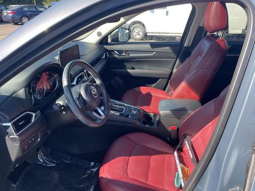 2023 Mazda CX-5 Carbon Edition