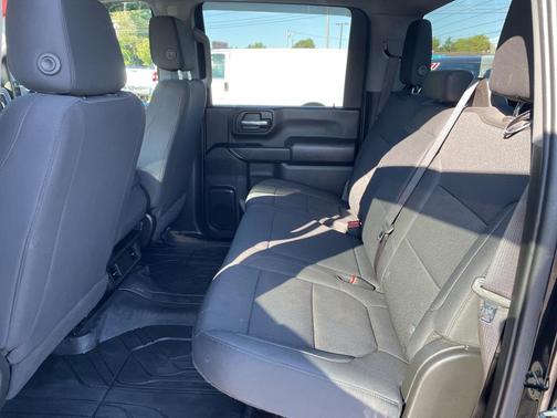 2023 Chevrolet Silverado 2500 Custom