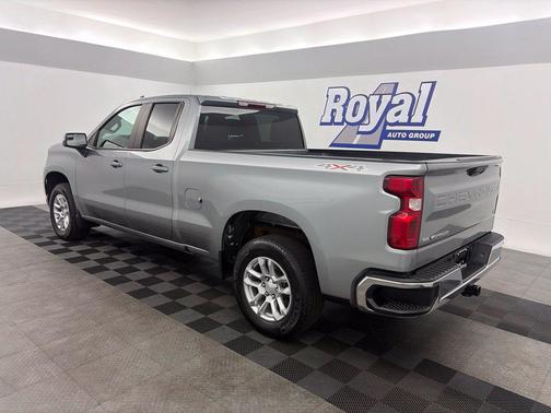 Sterling Gray Metallic 2024 Chevrolet Silverado 1500 LT