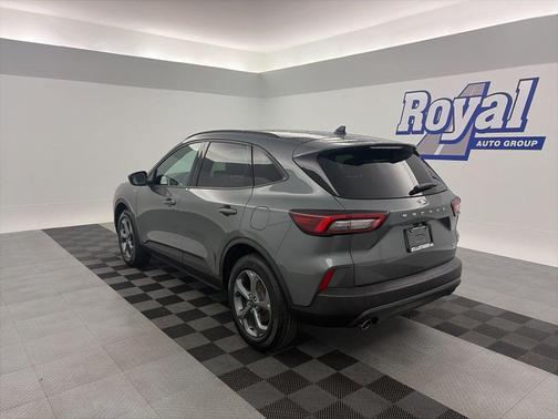 Gray Metallic 2025 Ford Escape ST-Line