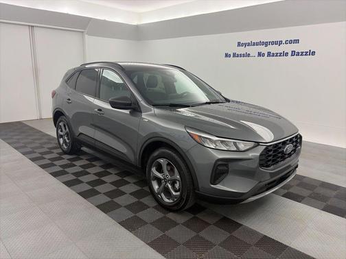 Gray Metallic 2025 Ford Escape ST-Line