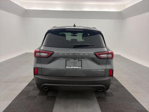 Gray Metallic 2025 Ford Escape ST-Line